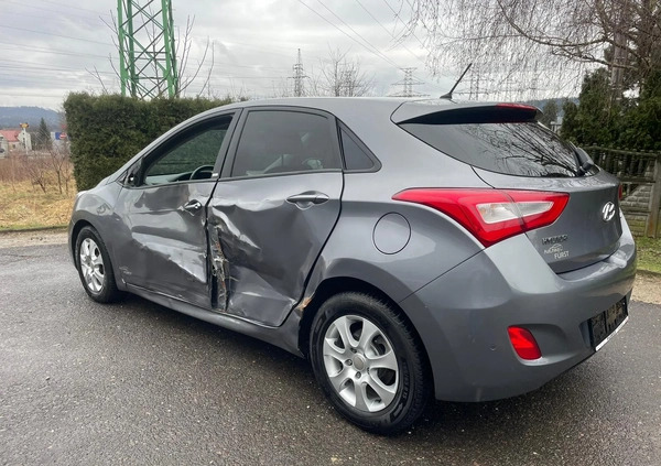 Hyundai I30 cena 18900 przebieg: 130000, rok produkcji 2014 z Jarosław małe 121
